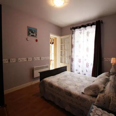 House Casteigbou 3 *